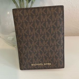 NWT Michael Kors Passport Holder Wallet